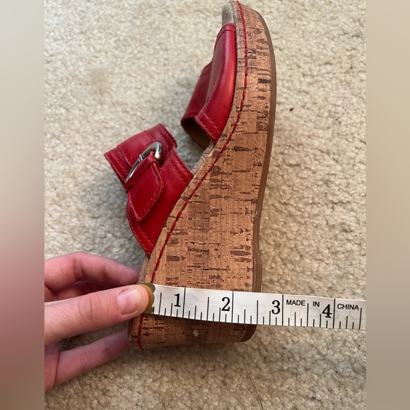 B.O.C Born Concept Red Leather Wedge Sandals size 7 - Picture 7 of 10